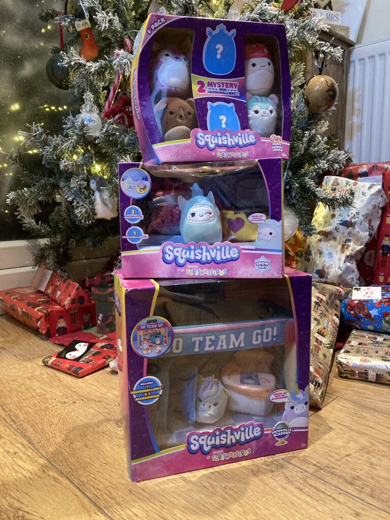 Was able to take home the Squishville display from work after the capsules  were sold out! It's now a display for some Christmas and a Halloween  mystery mallows🙈🥺 : r/squishmallow